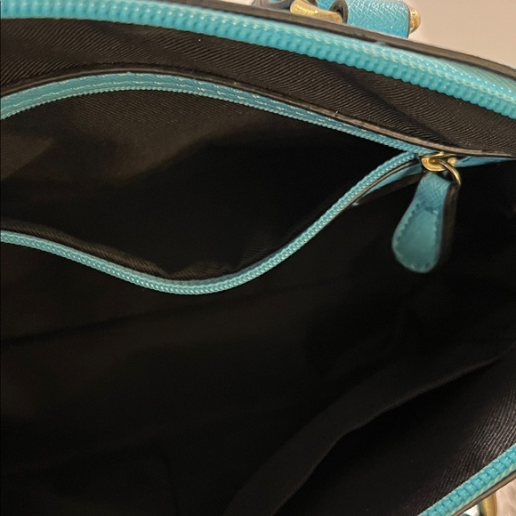 Adorable Mini Handbag - Picture 6 of 8